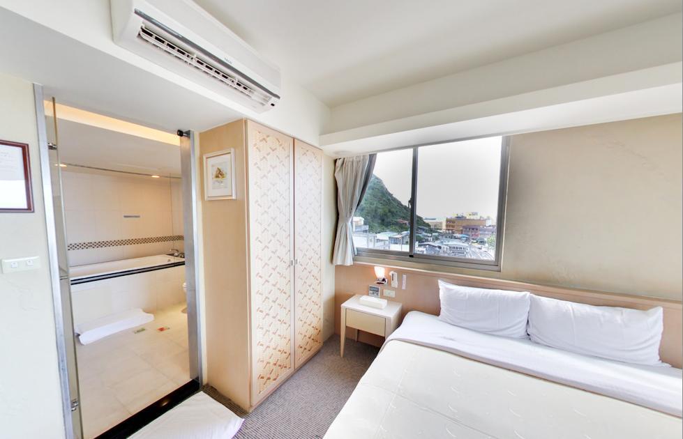 Blue Ocean Hotel Keelung Bagian luar foto