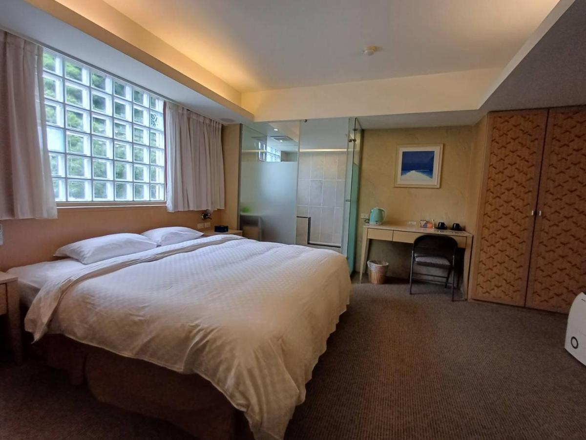 Blue Ocean Hotel Keelung Bagian luar foto
