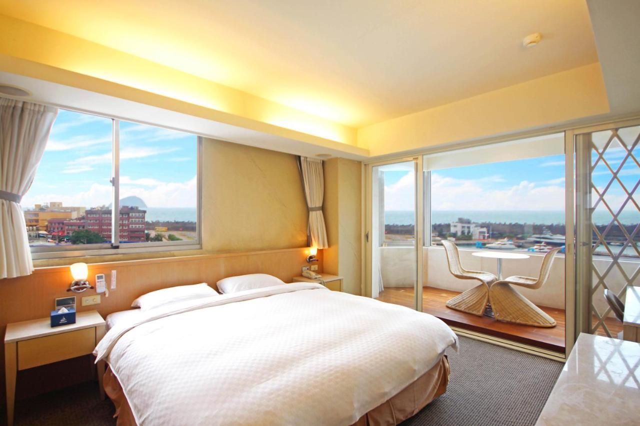 Blue Ocean Hotel Keelung Bagian luar foto